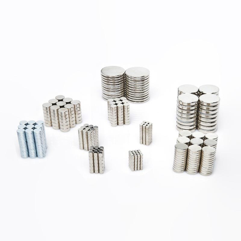 แม่เหล็ก N52