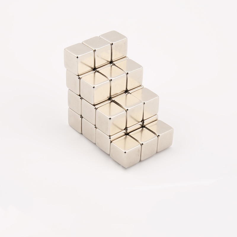 แม่เหล็กโลกที่หายากที่แข็งแกร่ง